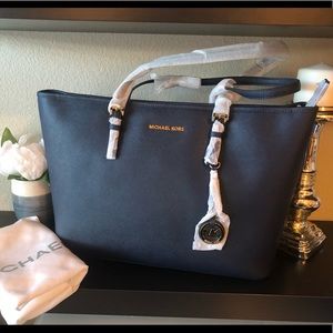 Michael Kors Medium Jet Set Travel Tote NWT